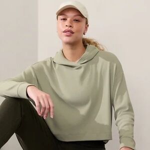 NWT Athlete Presence Hoodie